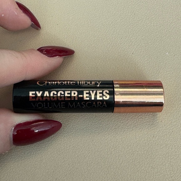 Charlotte Tilbury Exagger-Eyes Mascara - Picture 1 of 2